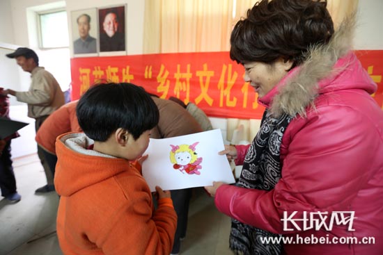 河北艺术职业学院师生“文化套餐”送下乡